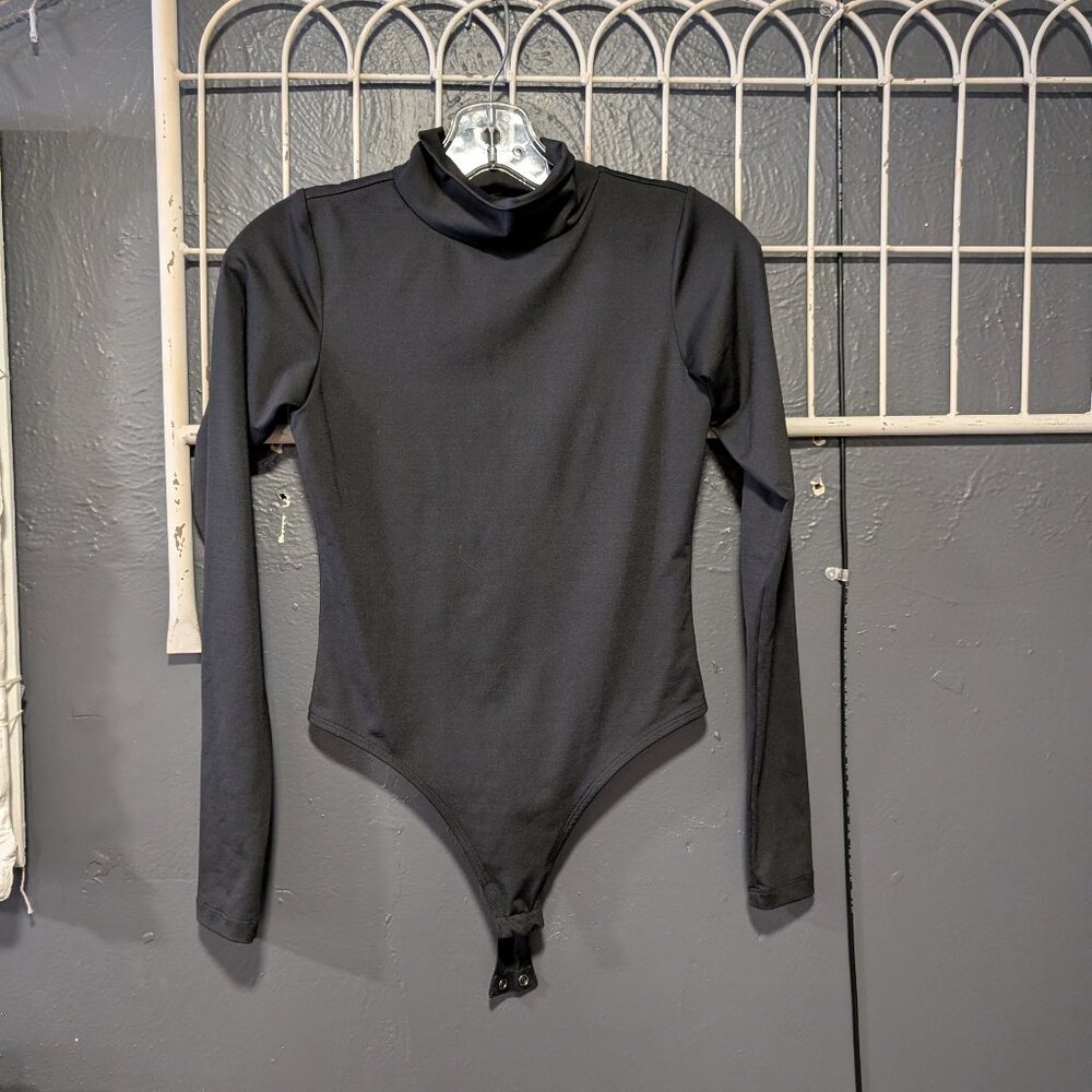Size 3XS Smash + Tess Black Longsleeve Bodysuit